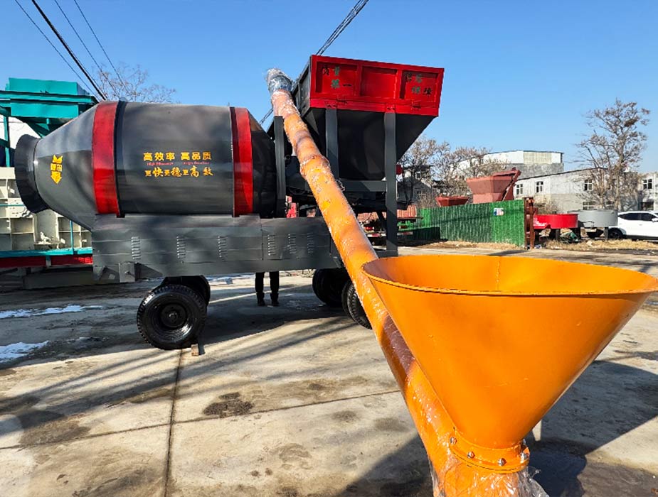 Fixed bucket concrete mixer